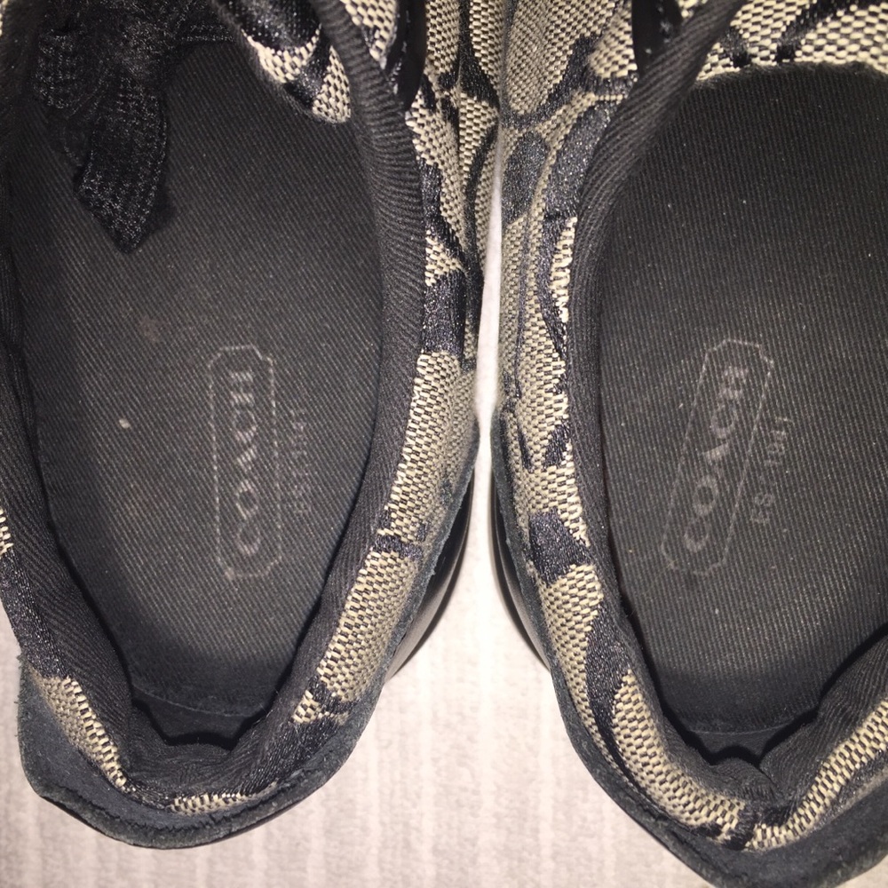 Coach women’s Barrett sneakers - Picture 6 of 8